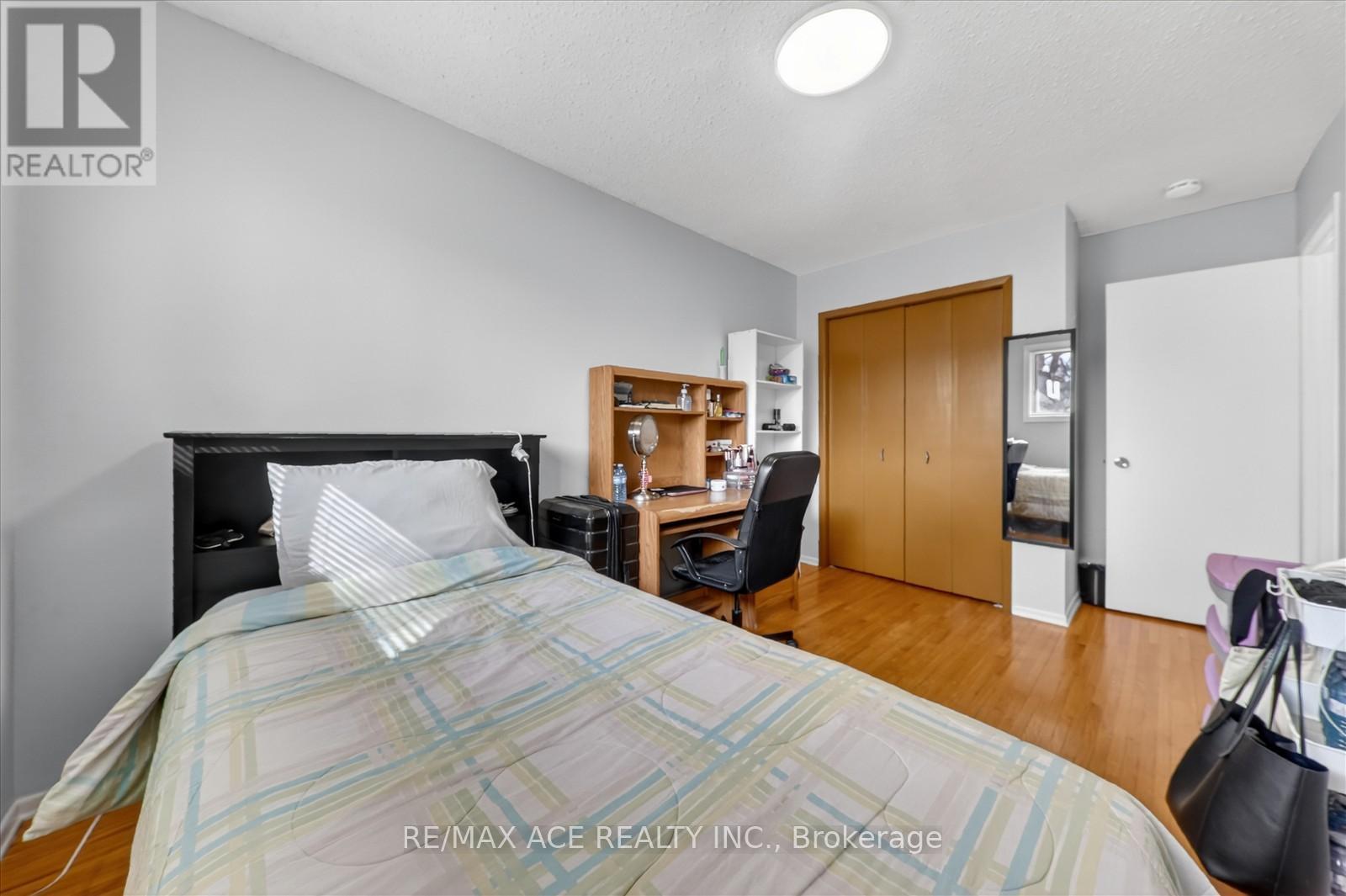 83 Ward Avenue, Hamilton, Ontario  L8S 2E8 - Photo 22 - X12821134