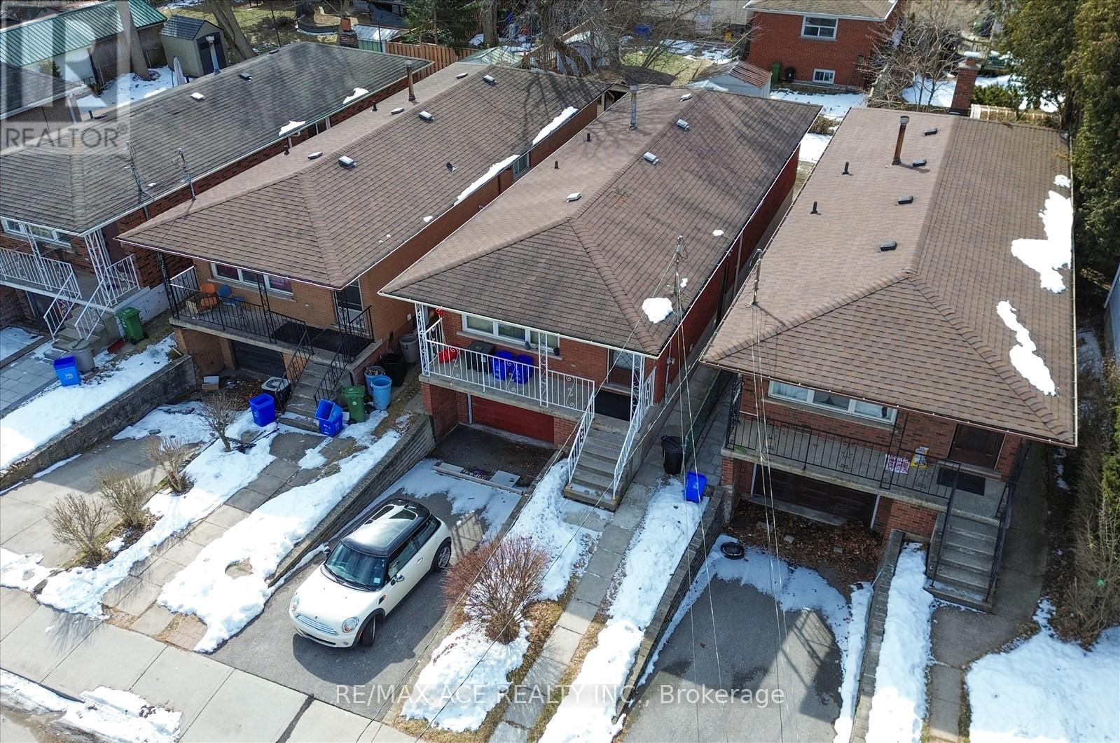 83 Ward Avenue, Hamilton, Ontario  L8S 2E8 - Photo 4 - X12821134