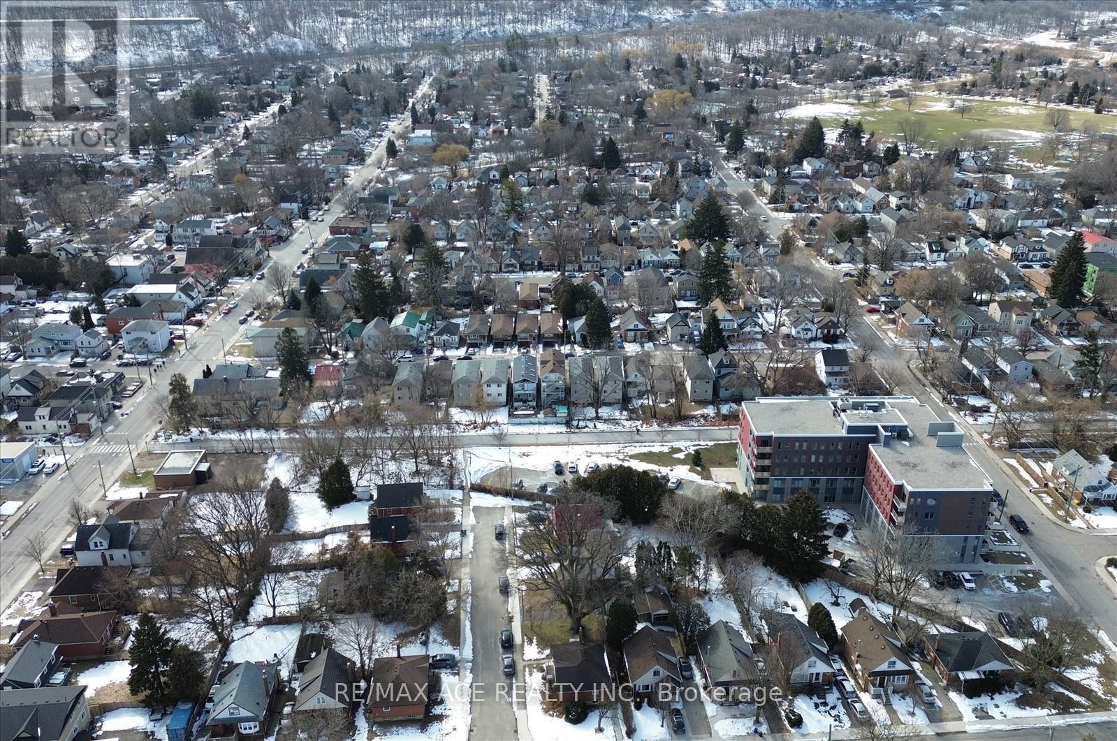 83 Ward Avenue, Hamilton, Ontario  L8S 2E8 - Photo 40 - X12821134