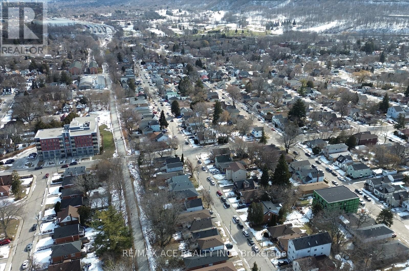 83 Ward Avenue, Hamilton, Ontario  L8S 2E8 - Photo 42 - X12821134