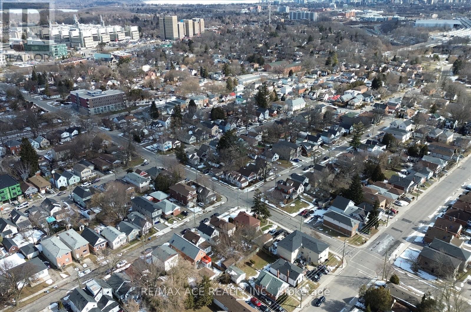 83 Ward Avenue, Hamilton, Ontario  L8S 2E8 - Photo 44 - X12821134