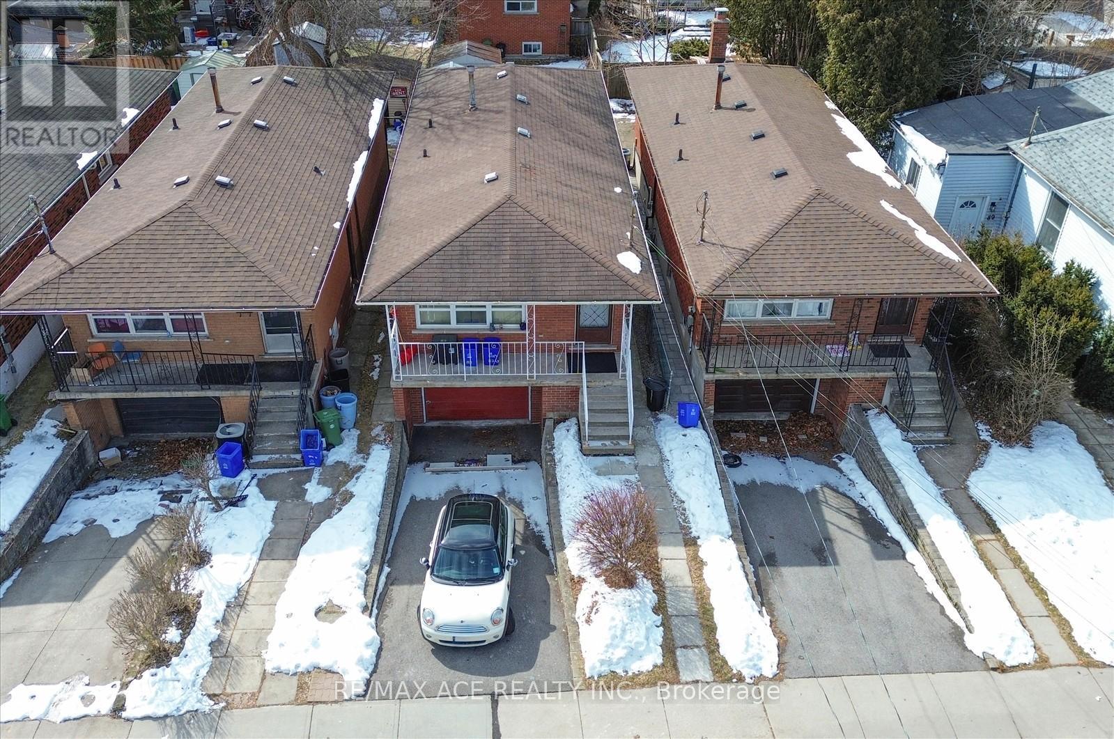 83 Ward Avenue, Hamilton, Ontario  L8S 2E8 - Photo 5 - X12821134