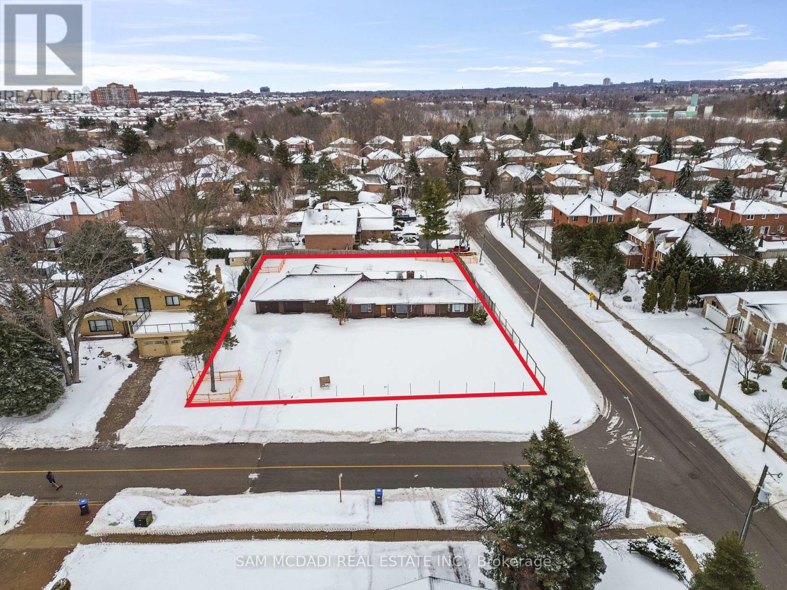 1710 Carrington Road, Mississauga, Ontario  L5M 2K2 - Photo 5 - W12808166