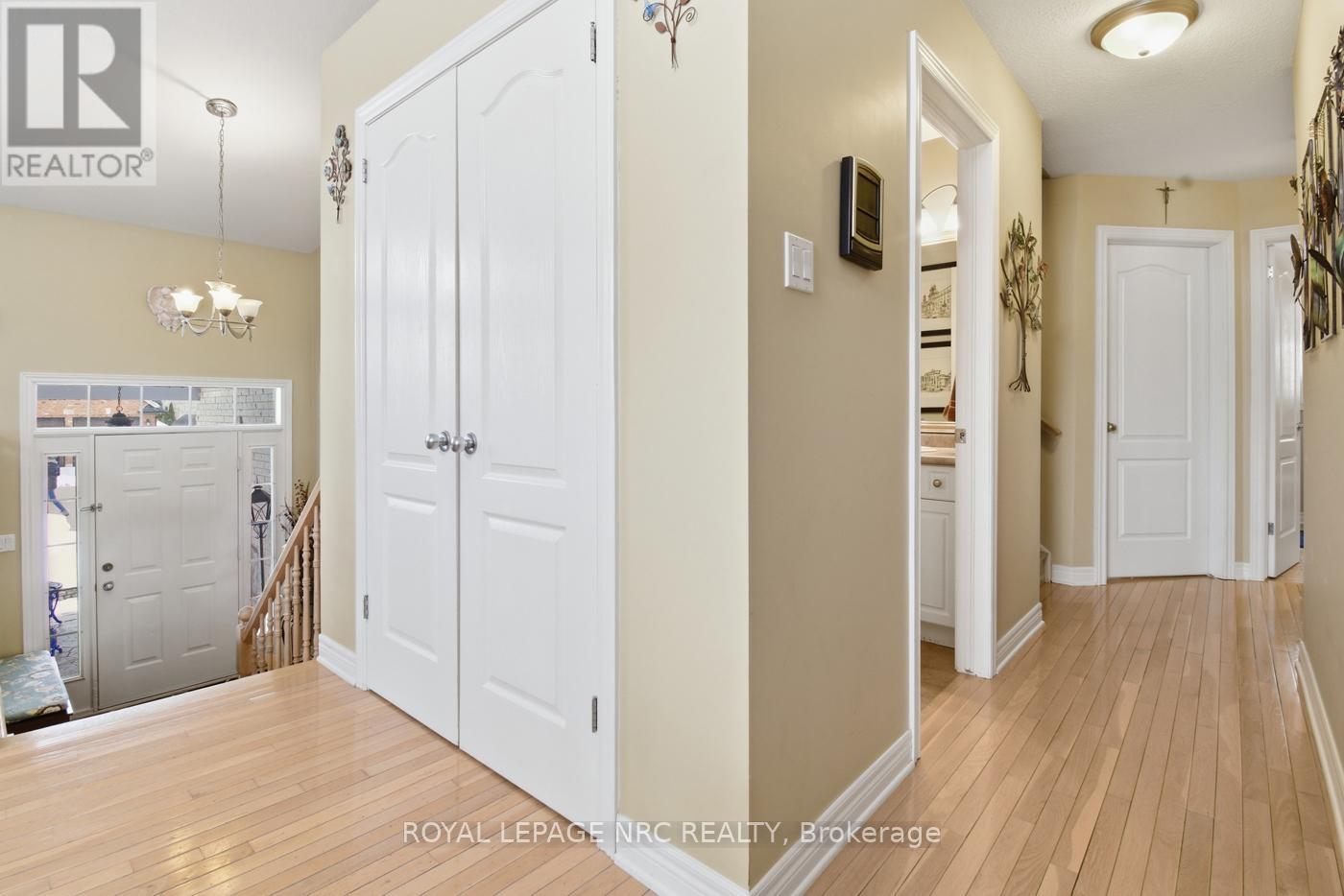 225 Colbeck Drive, Welland, Ontario  L3C 7M3 - Photo 34 - X12821154