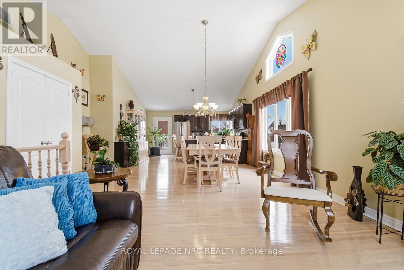 225 Colbeck Drive, Welland, Ontario  L3C 7M3 - Photo 9 - X12821154