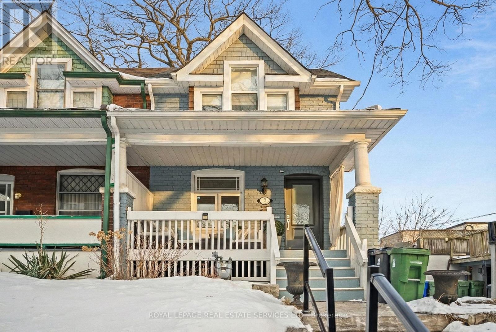 5 WHEELER AVENUE, Toronto, Ontario