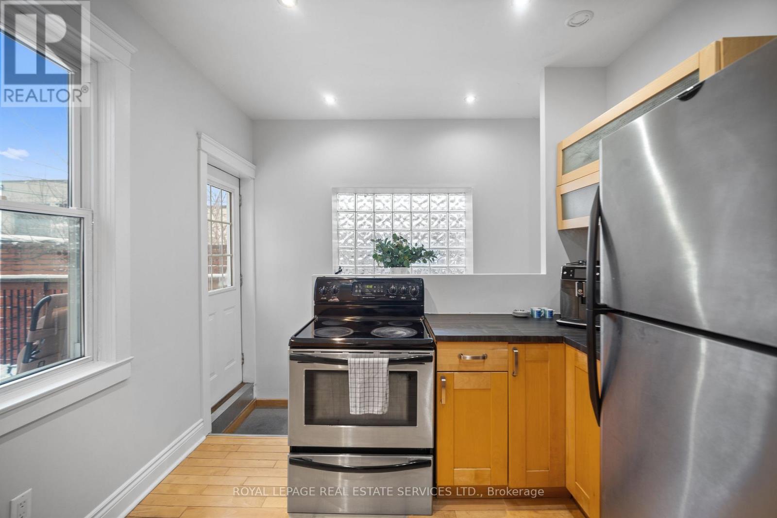 5 Wheeler Avenue, Toronto, Ontario  M4L 3V3 - Photo 13 - E12821188