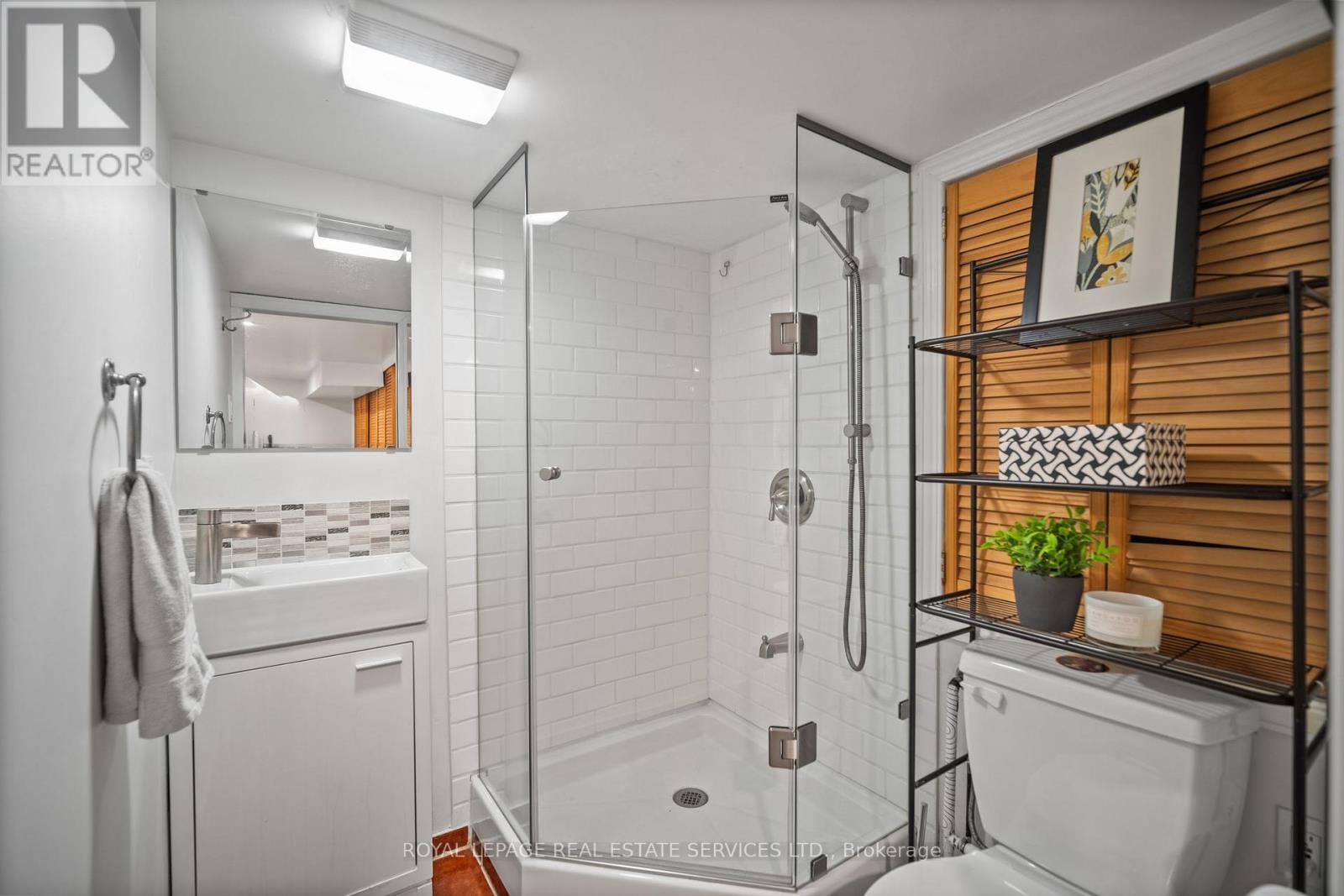 5 Wheeler Avenue, Toronto, Ontario  M4L 3V3 - Photo 33 - E12821188