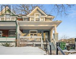 5 WHEELER AVENUE, Toronto, Ontario