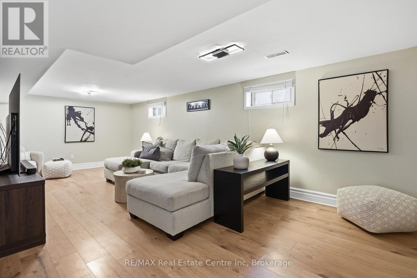 154 Waverley Drive, Guelph, Ontario  N1E 1H2 - Photo 18 - X12801510