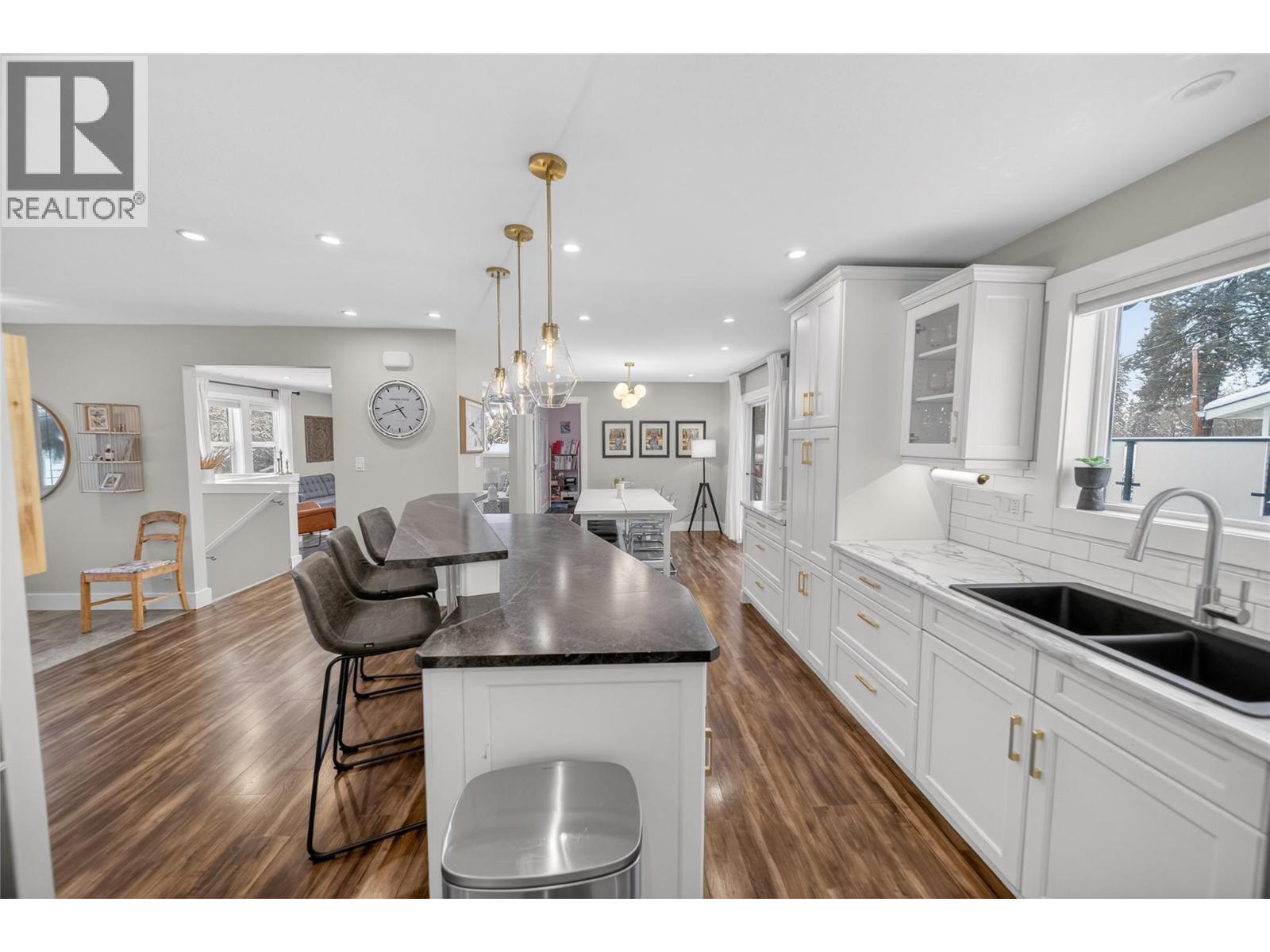 335 16th Avenue S, Cranbrook, British Columbia  V1C 2Z8 - Photo 6 - 10376825