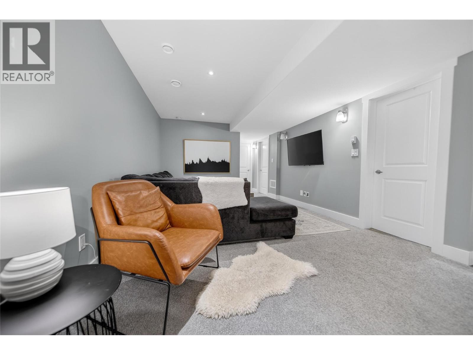 335 16th Avenue S, Cranbrook, British Columbia  V1C 2Z8 - Photo 35 - 10376825