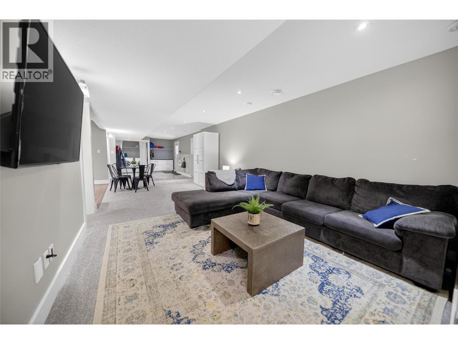 335 16th Avenue S, Cranbrook, British Columbia  V1C 2Z8 - Photo 33 - 10376825