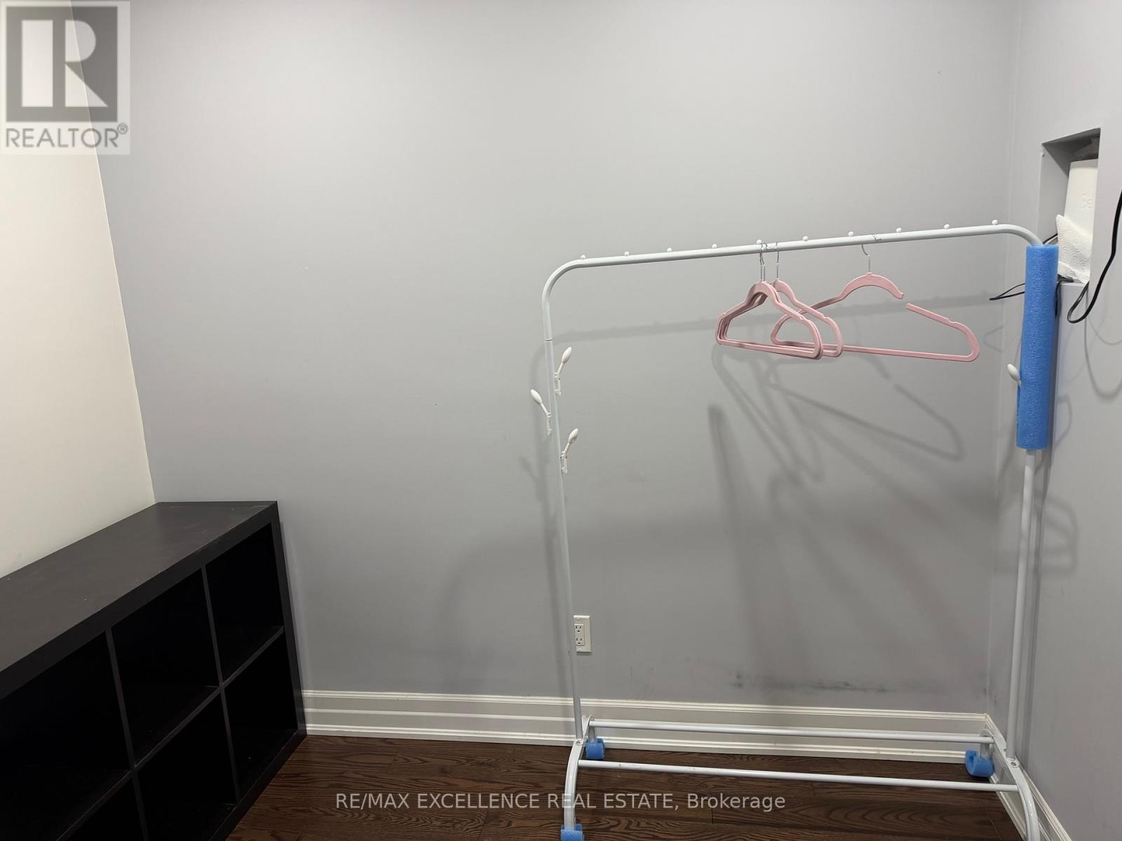 30 Elana (Room) Drive, Toronto, Ontario  M3N 2C2 - Photo 16 - W12782488