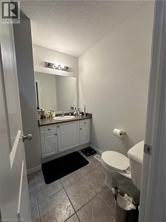 35 Eliza Avenue, Kitchener, Ontario  N2E 0G2 - Photo 32 - 40807441