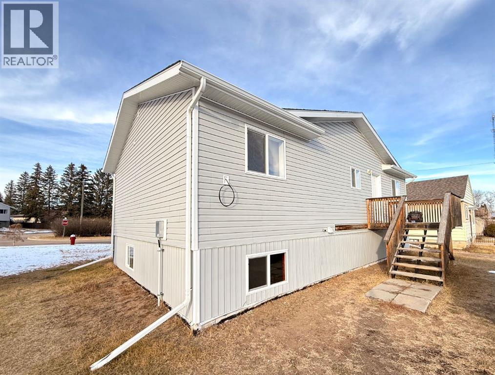 111 1 Street N, Marwayne, Alberta  T0B 2W0 - Photo 27 - A2272850