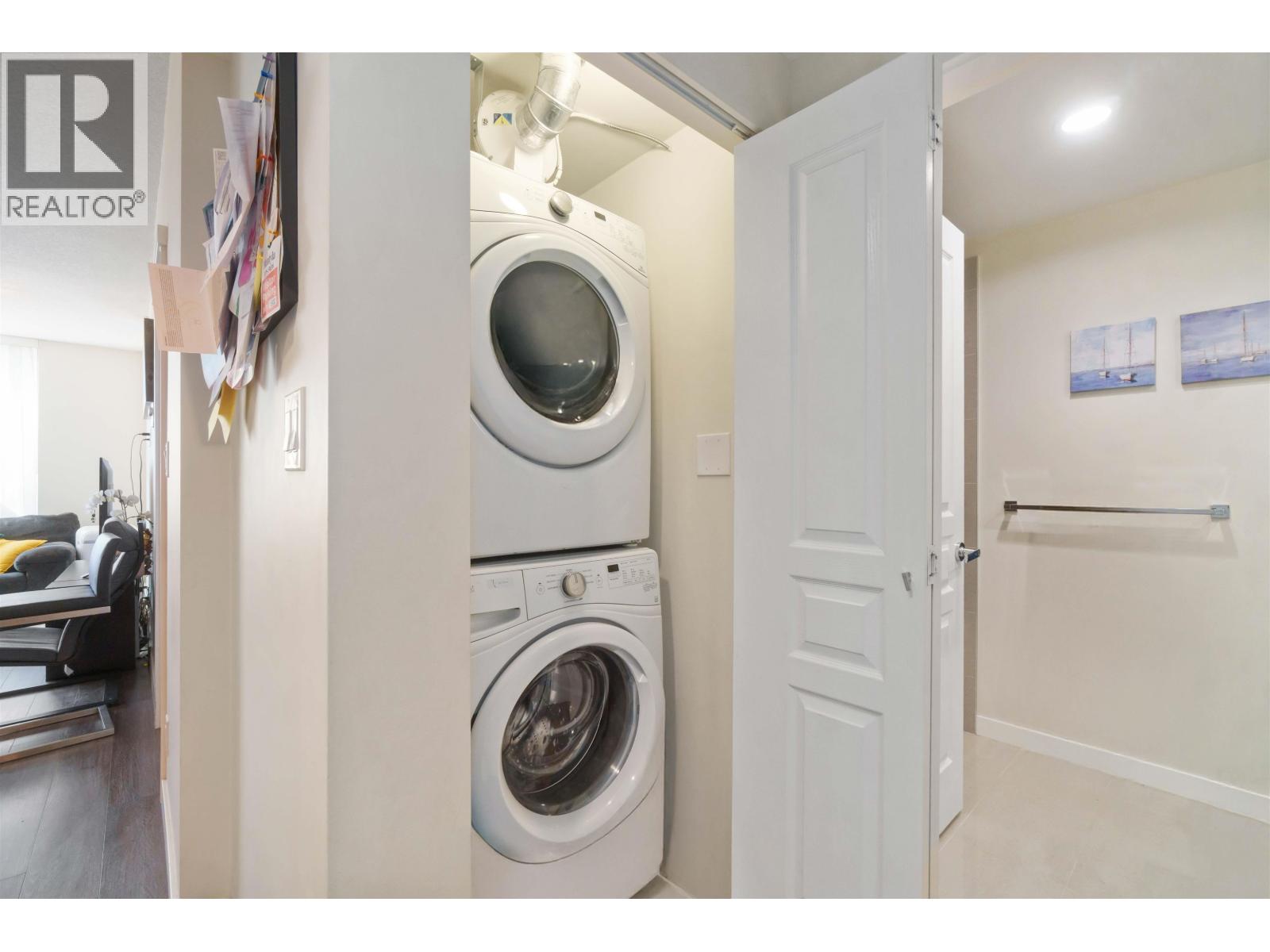 1502 3096 Windsor Gate, Coquitlam, British Columbia  V3B 0P4 - Photo 30 - R3093729