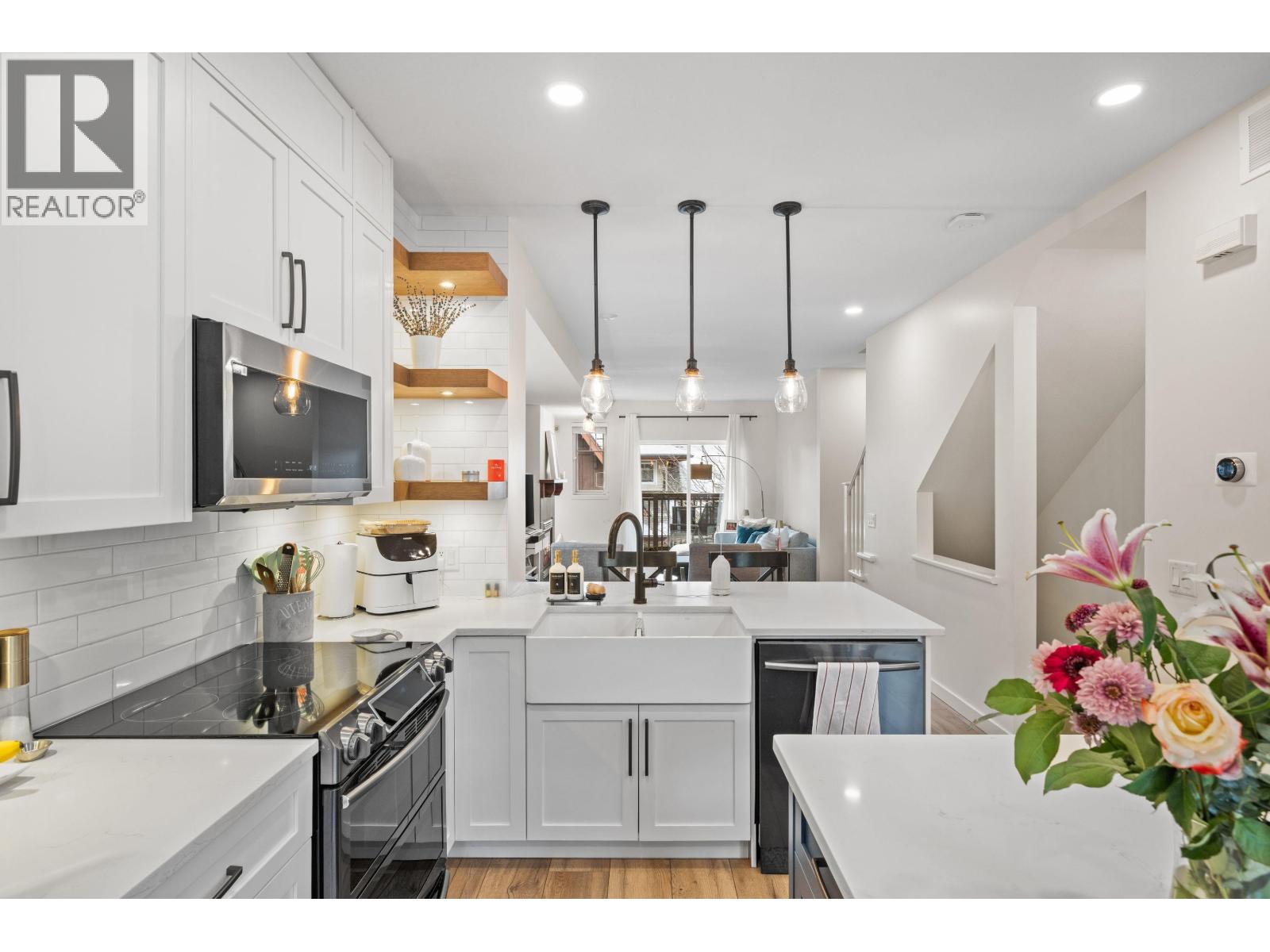 142 2000 PANORAMA DRIVE, Port Moody, British Columbia