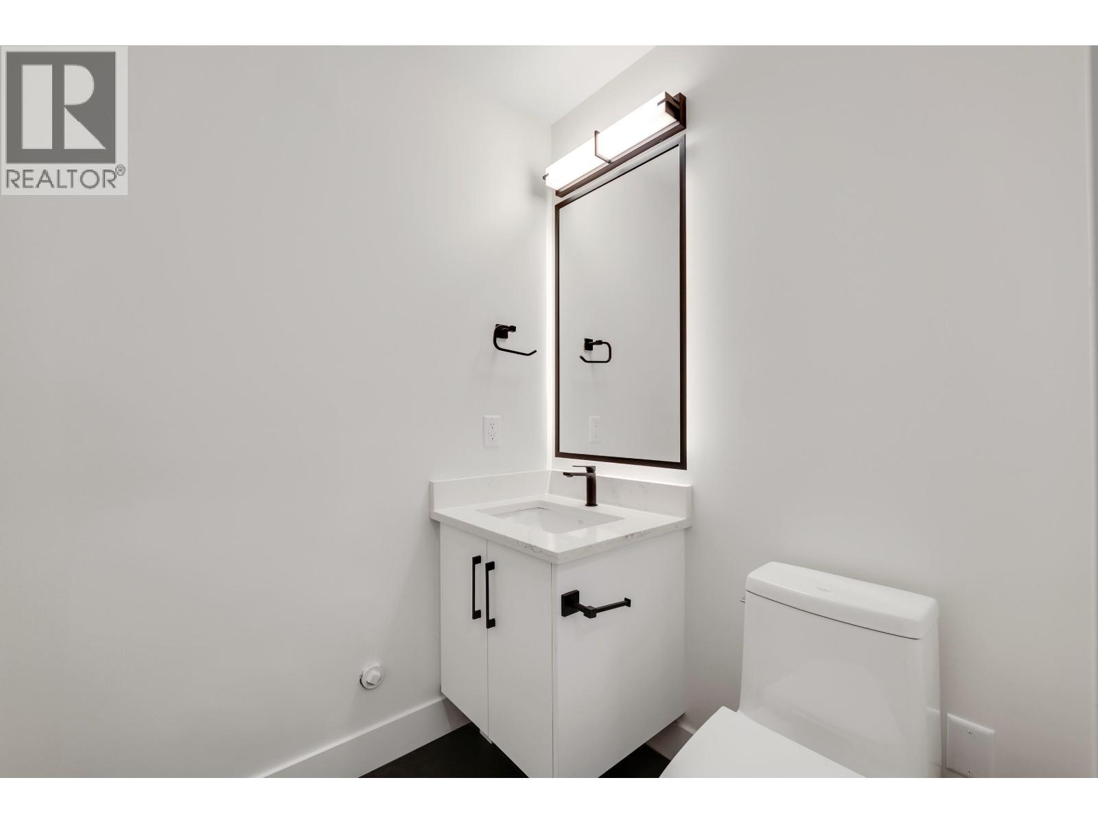 1004 Phare Crescent, Pemberton, British Columbia  V0N 0A7 - Photo 14 - R3093738