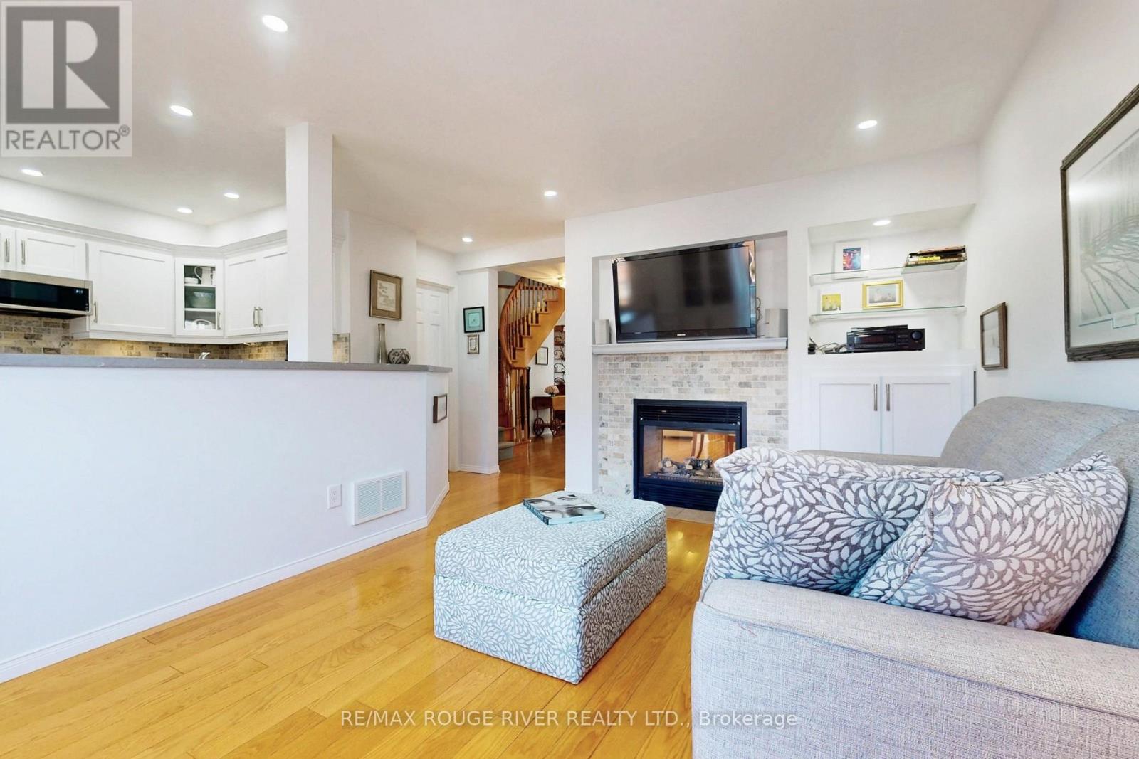 10 Moorefield Drive, Toronto, Ontario  M1C 5B5 - Photo 10 - E12821204