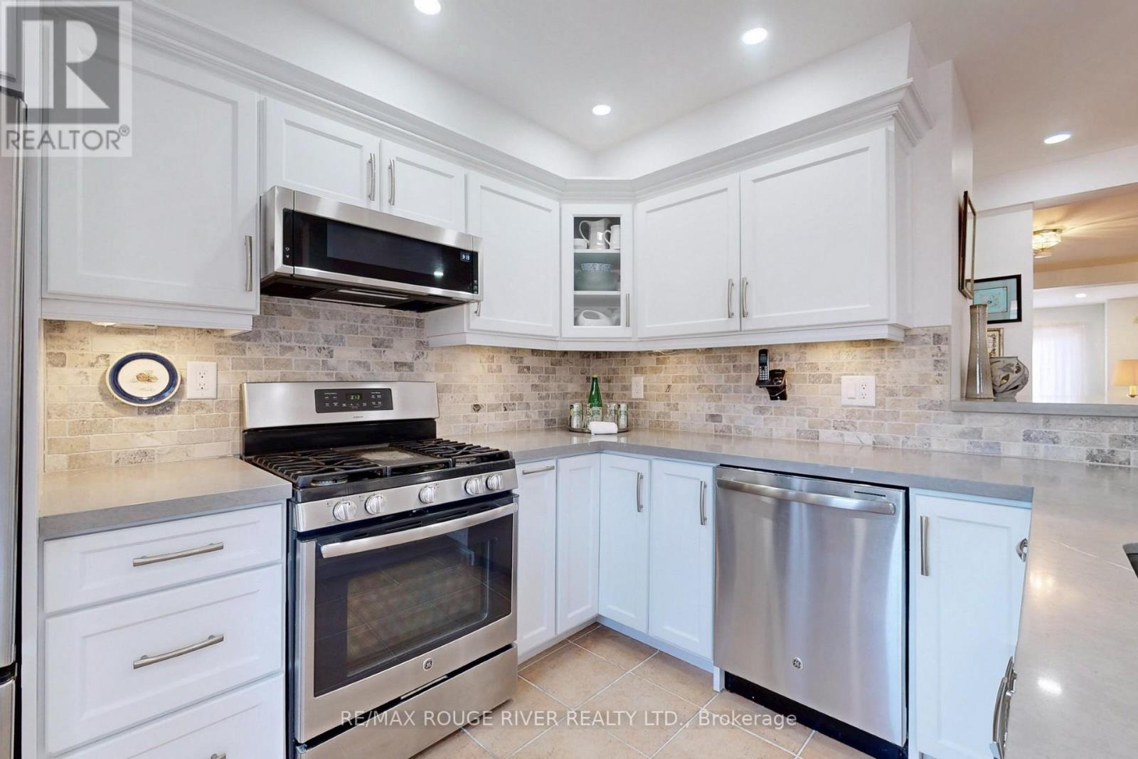 10 Moorefield Drive, Toronto, Ontario  M1C 5B5 - Photo 13 - E12821204