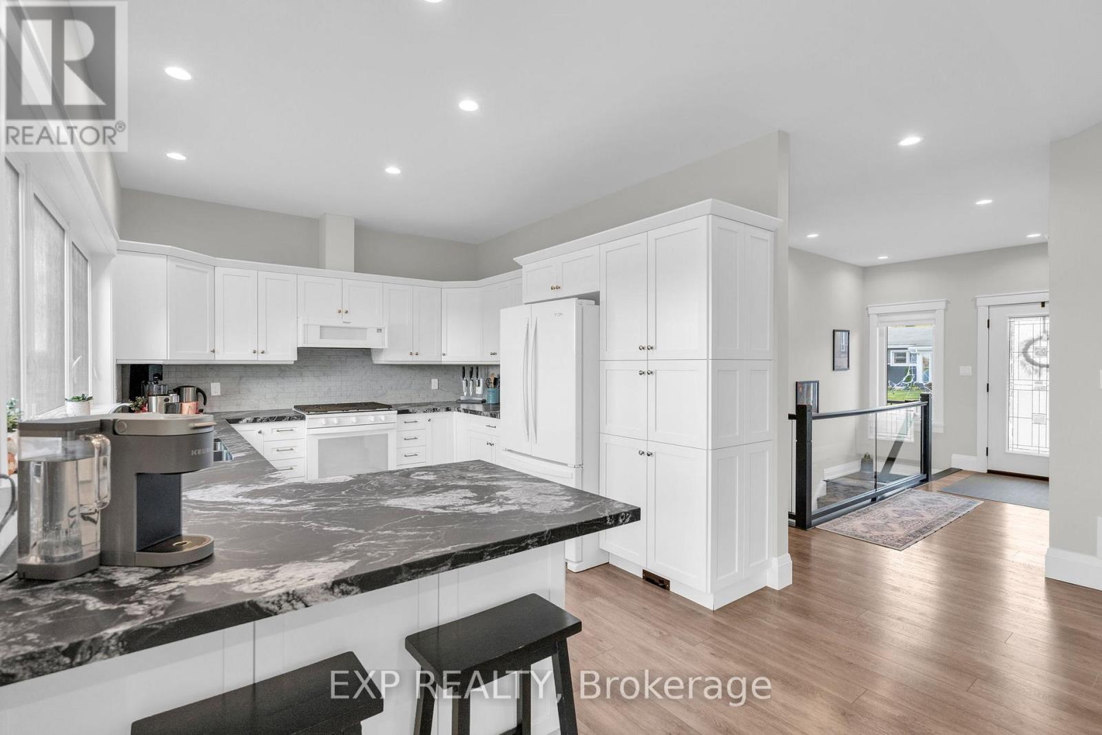 244 Frank Street, Midland, Ontario  L4R 1H4 - Photo 15 - S12821212