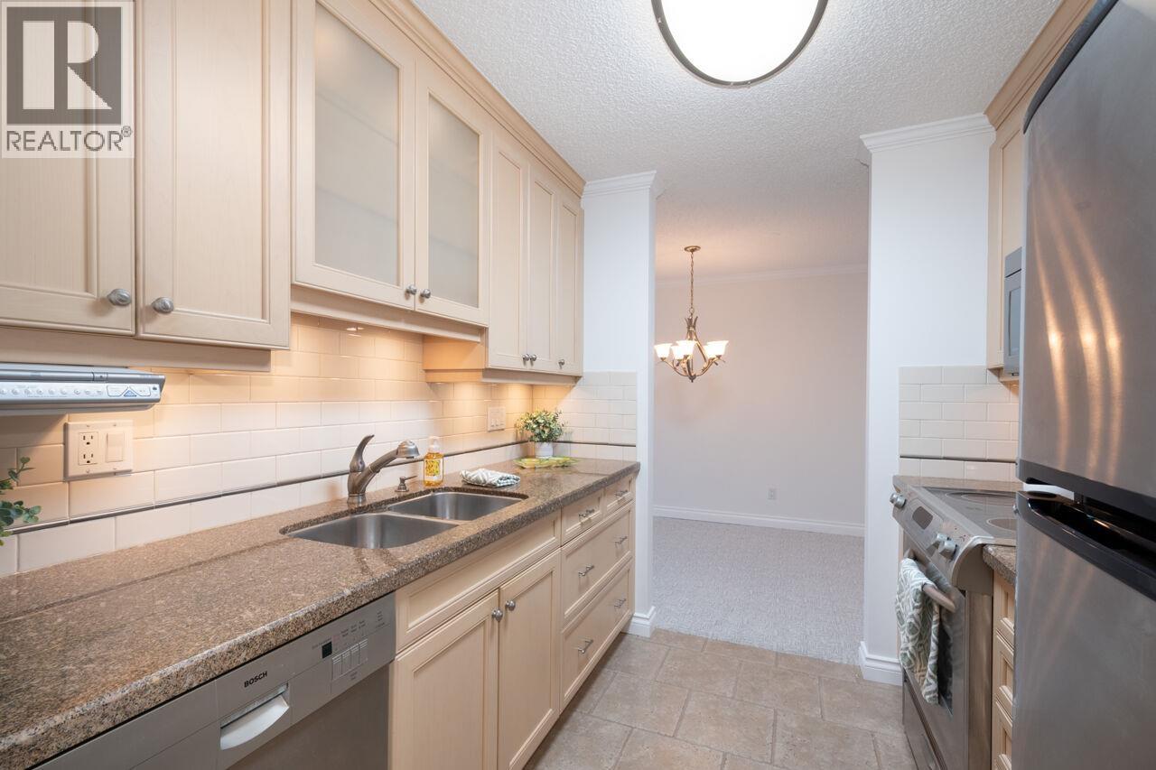 Listing Picture 3 of 40 : 207 333 WETHERSFIELD DRIVE, Vancouver / 溫哥華 - 魯藝地產 Yvonne Lu Group - MLS Medallion Club Member