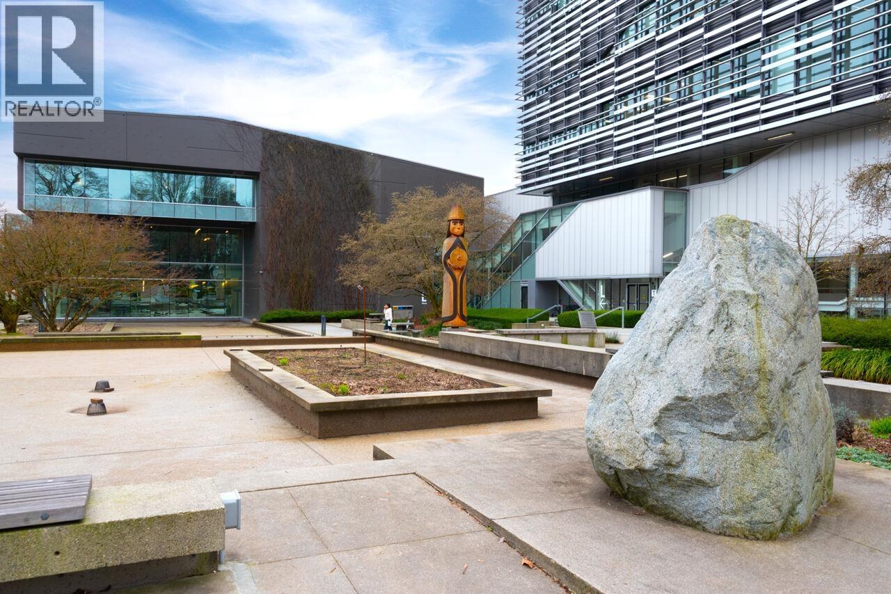 Listing Picture 36 of 40 : 207 333 WETHERSFIELD DRIVE, Vancouver / 溫哥華 - 魯藝地產 Yvonne Lu Group - MLS Medallion Club Member