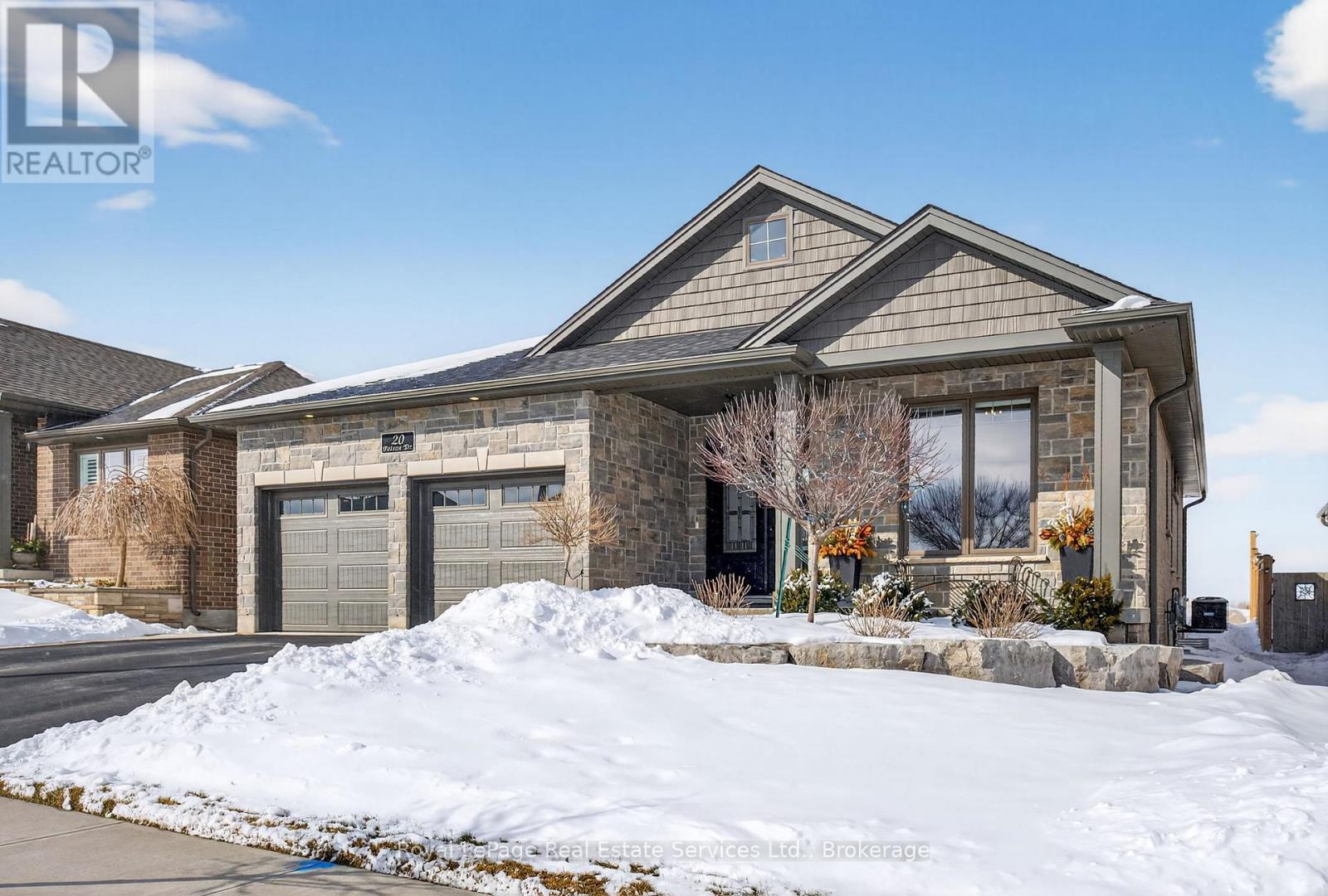 20 PATTEN DRIVE W, Brant, Ontario