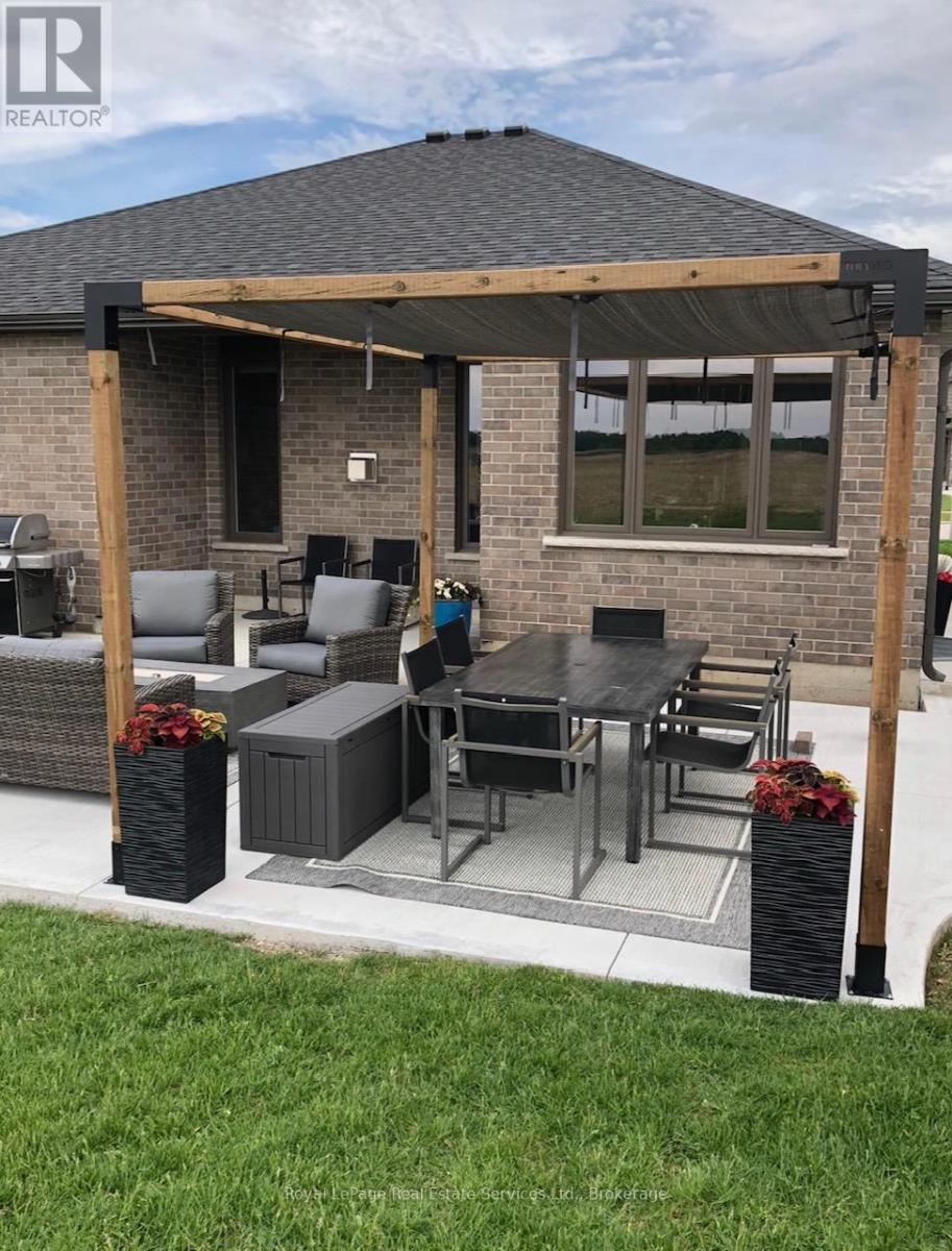 20 Patten Drive W, Brant, Ontario  N0E 1N0 - Photo 46 - X12821234