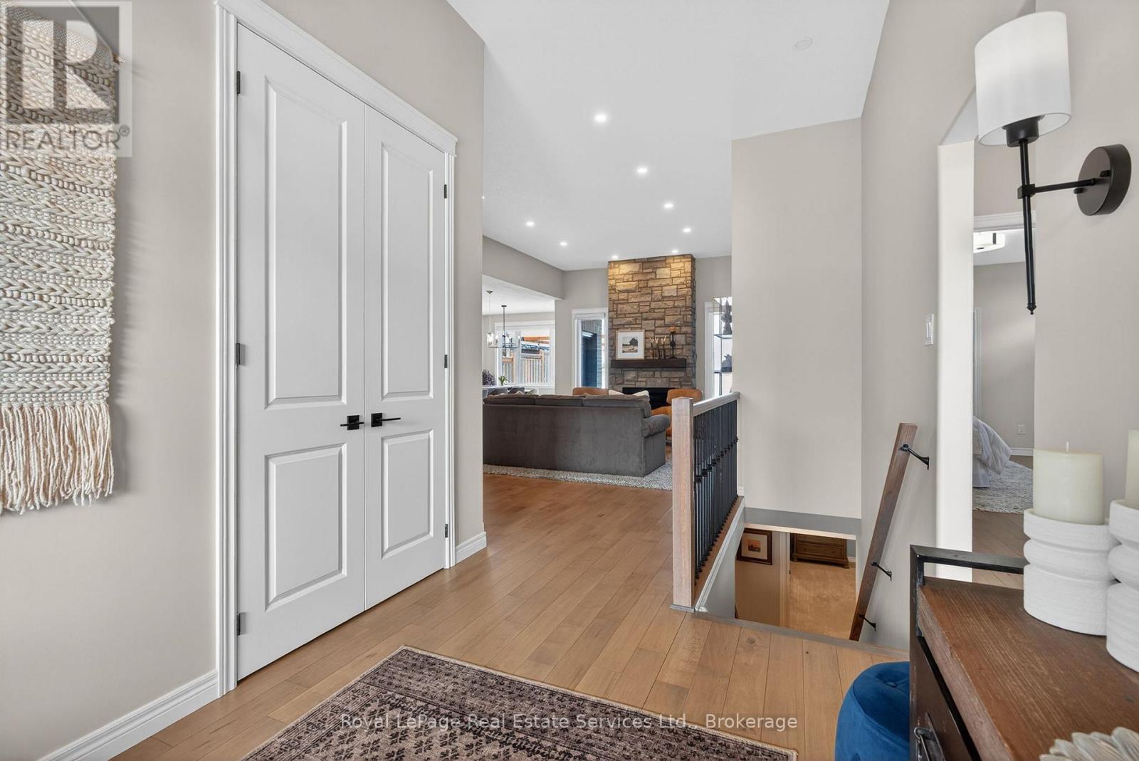 20 Patten Drive W, Brant, Ontario  N0E 1N0 - Photo 5 - X12821234