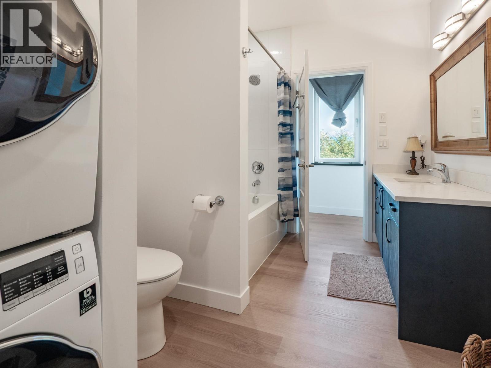 1832 North Road, Gibsons, British Columbia  V0N 1V1 - Photo 27 - R3050266