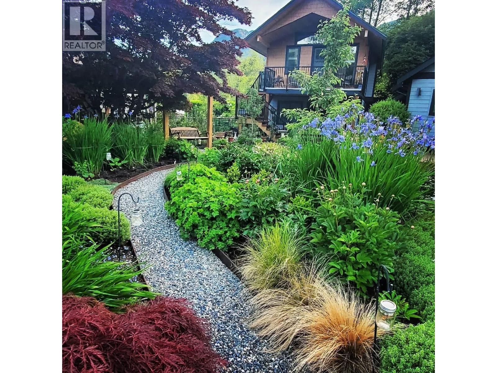 41281 Meadow Avenue, Squamish, British Columbia  V0N 1T0 - Photo 29 - R3093228