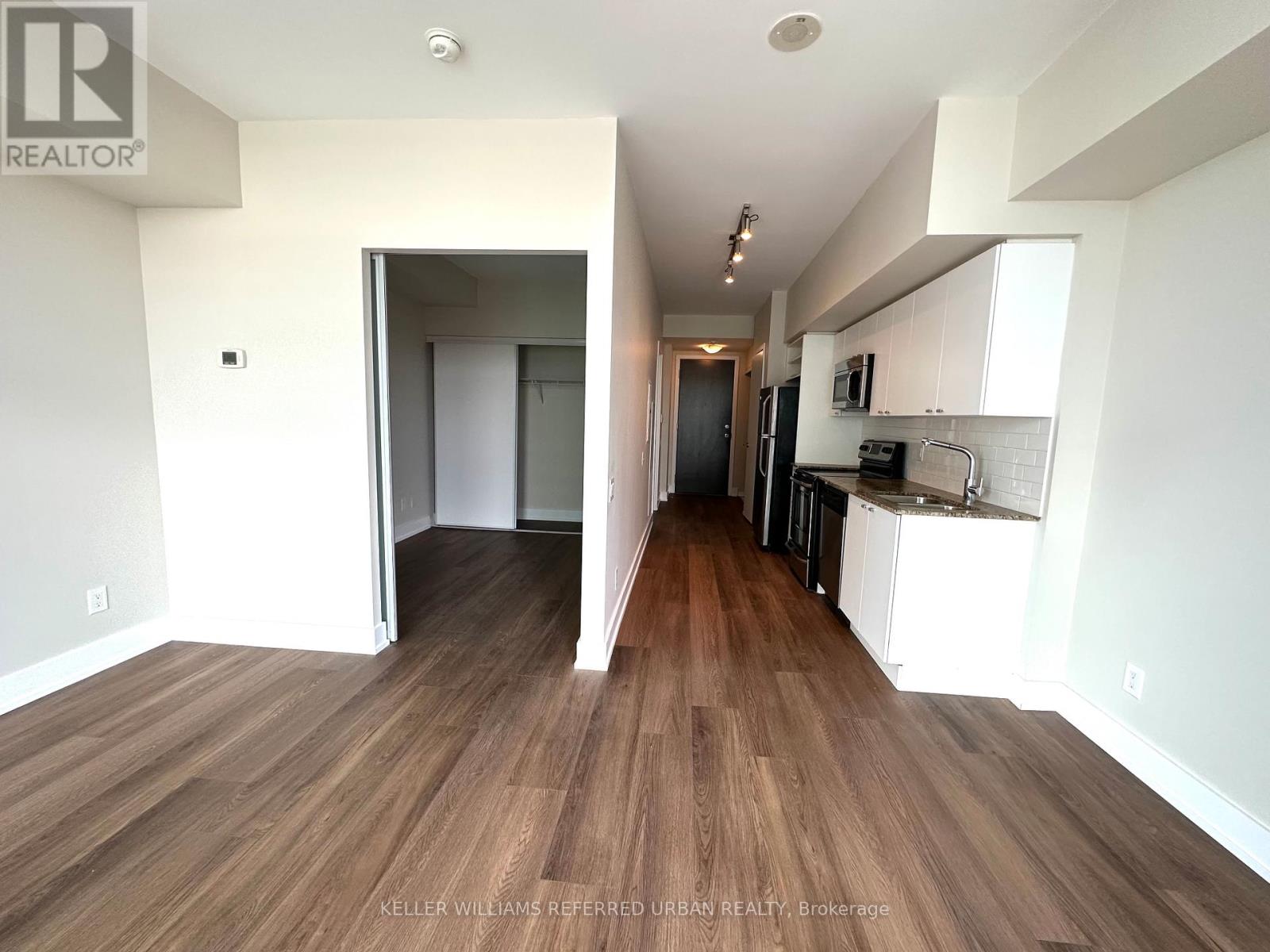 1913 - 105 The Queensway, Toronto, Ontario  M6S 5B5 - Photo 6 - W12821058