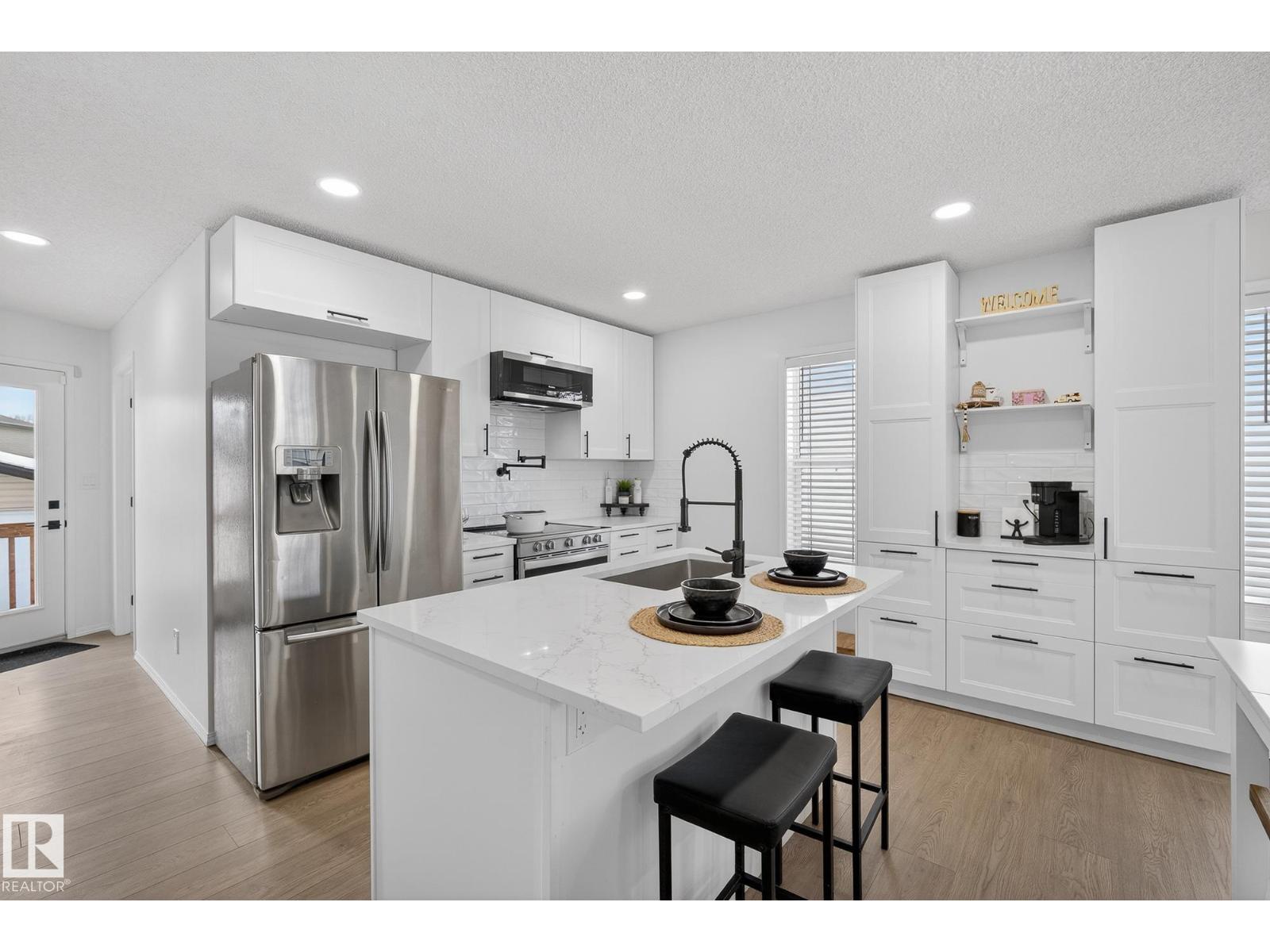 4503 149 Av Nw, Edmonton, Alberta  T5Y 2Y9 - Photo 6 - E4474849