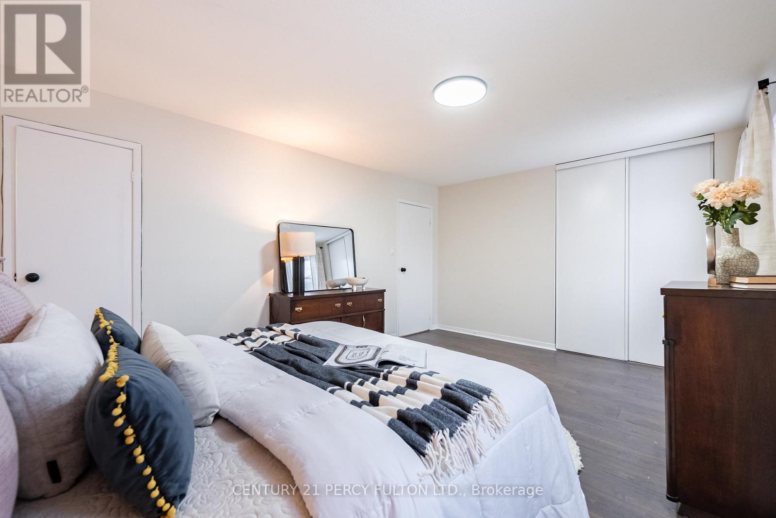 708 Abingdon Court, Pickering, Ontario  L1W 3M7 - Photo 16 - E12821246