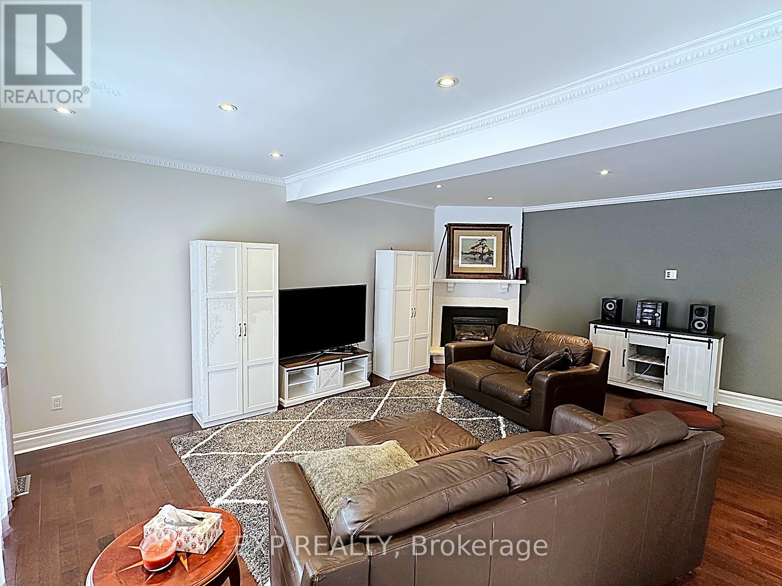 57 Emeline Crescent, Markham, Ontario  L3P 4G2 - Photo 9 - N12821244