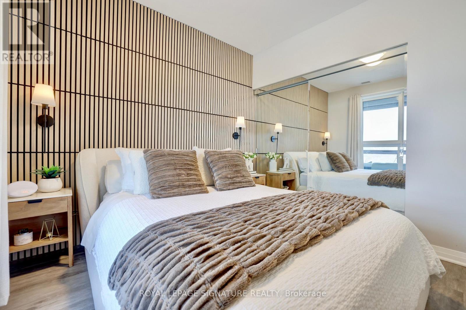 109 - 95 Dundas Street W, Oakville, Ontario  L6M 5N4 - Photo 13 - W12821220