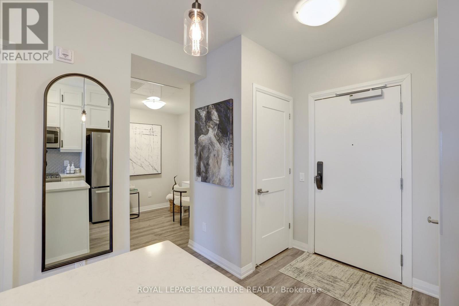 109 - 95 Dundas Street W, Oakville, Ontario  L6M 5N4 - Photo 5 - W12821220