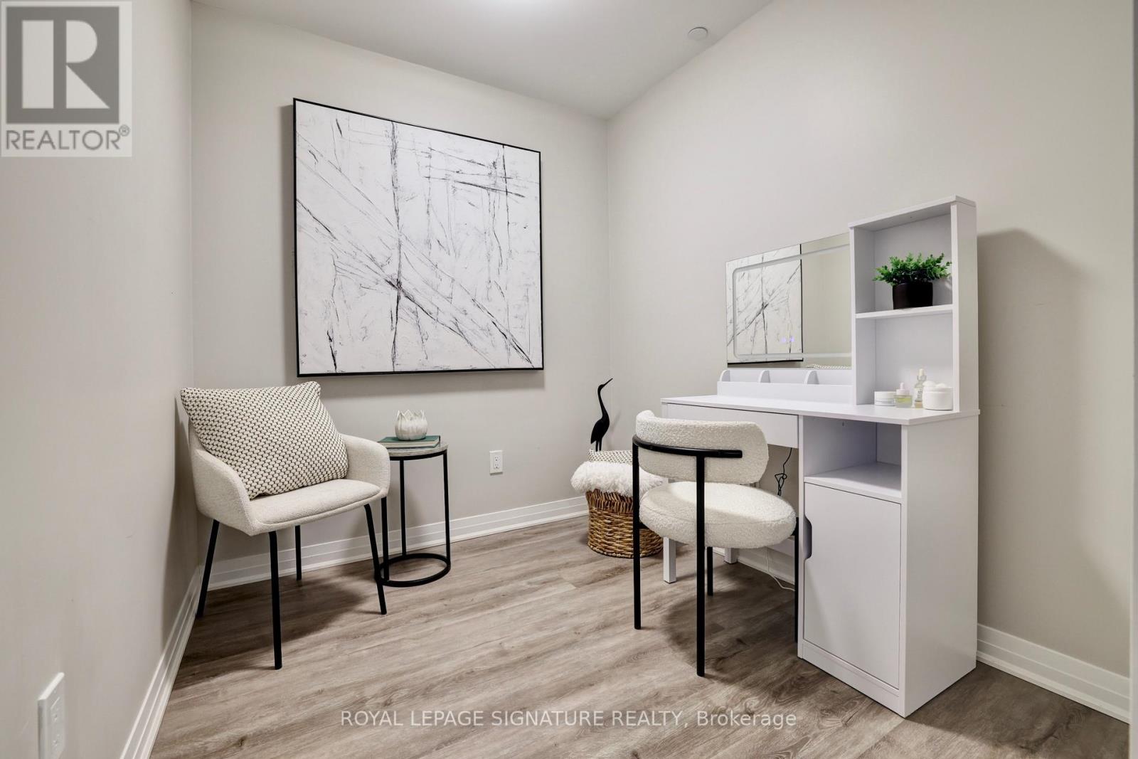 109 - 95 Dundas Street W, Oakville, Ontario  L6M 5N4 - Photo 16 - W12821222