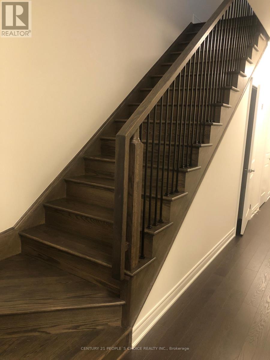 3 Falby Road, Brampton (Bram East), Ontario  L6P 4S1 - Photo 13 - W12821238