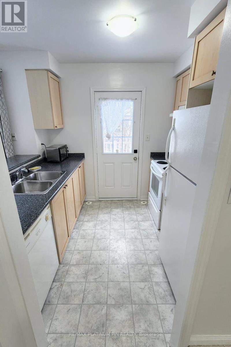 3165 Stornoway Circle, Oakville, Ontario  L6M 5H8 - Photo 9 - W12821258