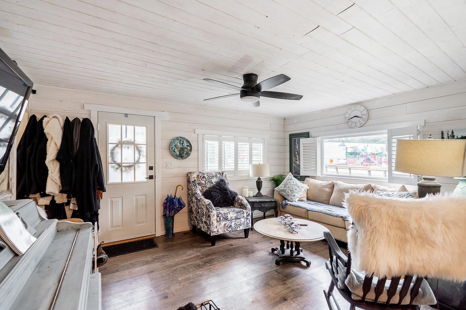 338 Balsam Street, Cultus Lake North, Cultus Lake, British Columbia  V2R 4Y8 - Photo 6 - R3048254