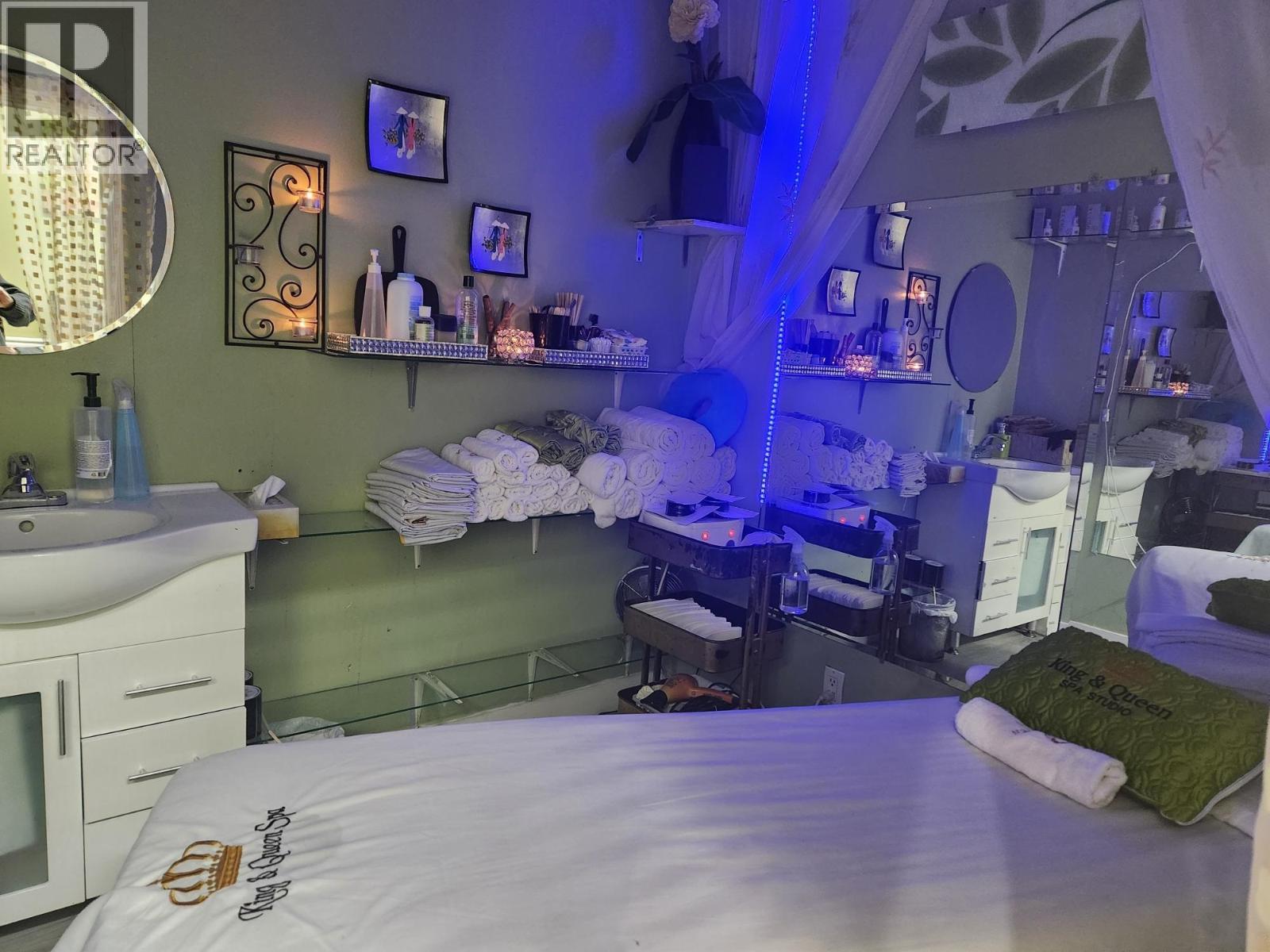 12199 Confidential, Vancouver, British Columbia  V0V 0V0 - Photo 5 - C8076187