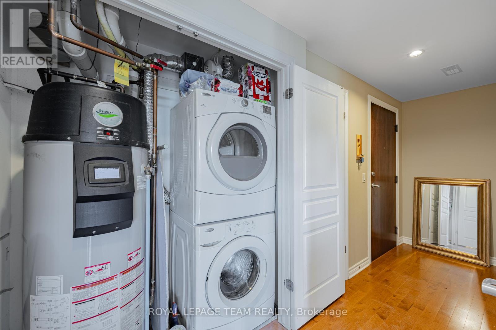 304 - 805 Beauparc Private, Ottawa, Ontario  K1J 0B5 - Photo 12 - X12802642