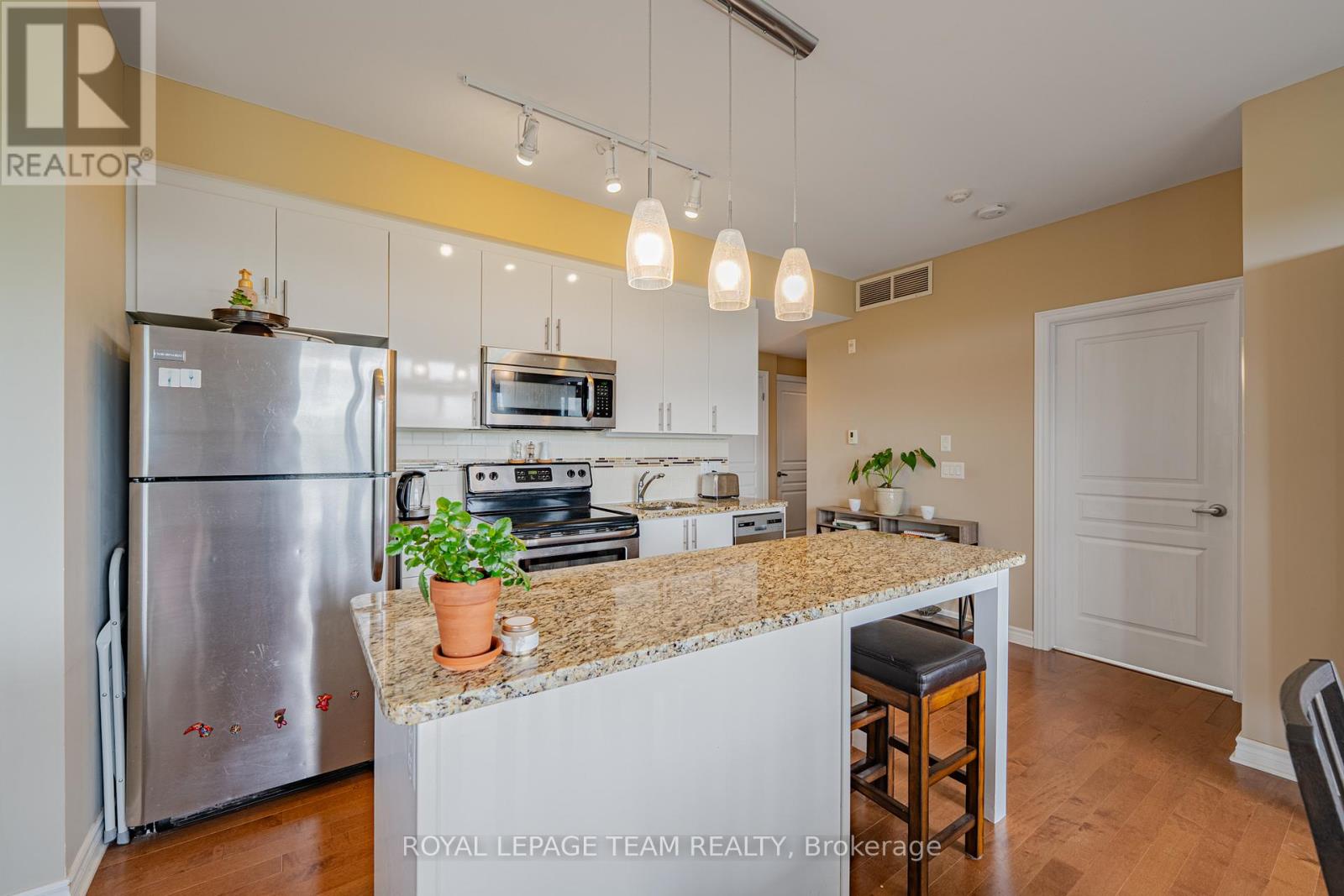 304 - 805 Beauparc Private, Ottawa, Ontario  K1J 0B5 - Photo 21 - X12802642