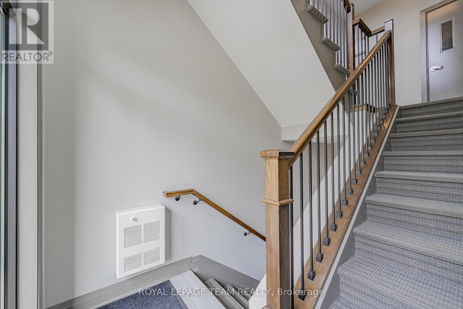 304 - 805 Beauparc Private, Ottawa, Ontario  K1J 0B5 - Photo 9 - X12802642