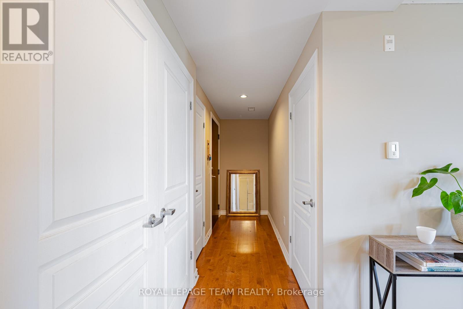 304 - 805 Beauparc Private, Ottawa, Ontario  K1J 0B5 - Photo 13 - X12802834