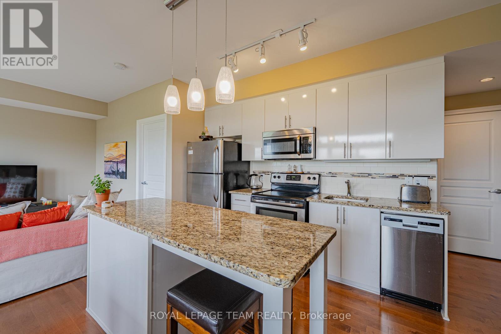 304 - 805 Beauparc Private, Ottawa, Ontario  K1J 0B5 - Photo 20 - X12802834