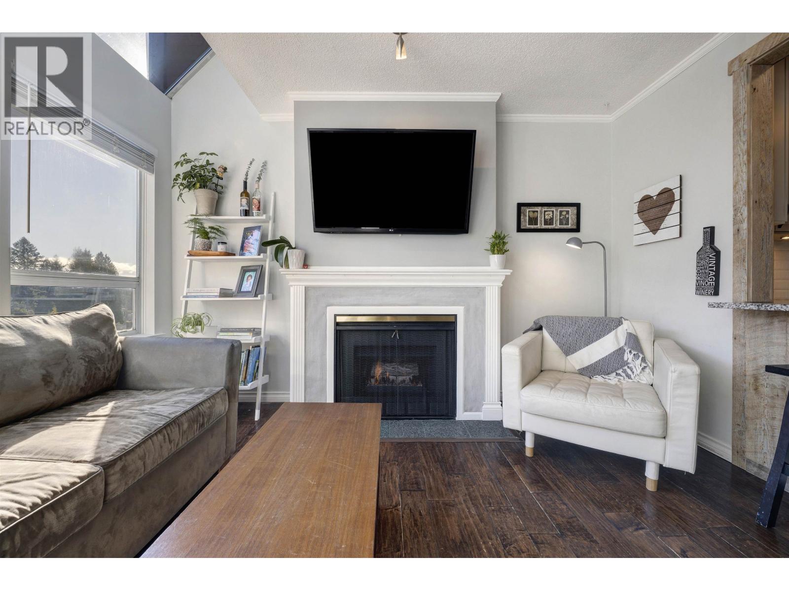 309 3721 Delbrook Avenue, North Vancouver, British Columbia  V7N 3Z4 - Photo 3 - R3093756